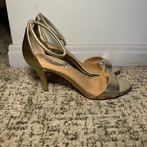 Steve Madden Gold Skye Ankle Strap Heel Sandals Size 7.5